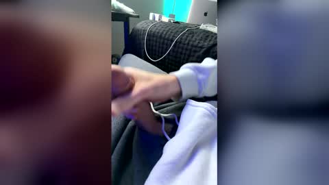 thor676 online show from April 2026 05:21:01 PM