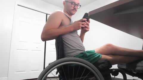 Throbby online show from October 2025 07:56:02 PM