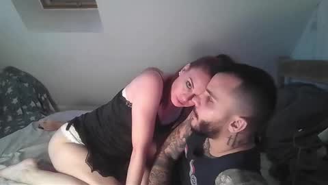 threesomeshome online show from November 2025 01:20:02 AM