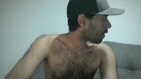 Snapshot of throwawayyourgun chatting on January 2025 03:18:02 PM Luka online show from January 2025 03:18:02 PM