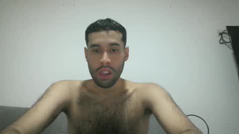 Snapshot of throwawayyourgun chatting on February 2025 03:01:02 PM Luka online show from February 2025 03:01:02 PM