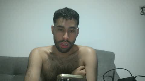 Snapshot of throwawayyourgun chatting on February 2025 10:36:01 PM Luka online show from February 2025 10:36:01 PM