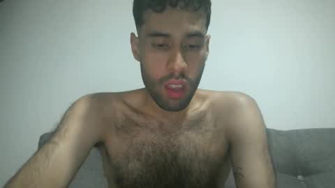 Snapshot of throwawayyourgun chatting on March 2025 09:15:01 PM Luka online show from March 2025 09:15:01 PM