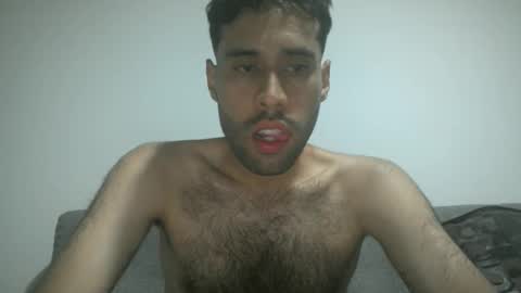 Snapshot of throwawayyourgun chatting on March 2025 08:53:01 PM Luka online show from March 2025 08:53:01 PM