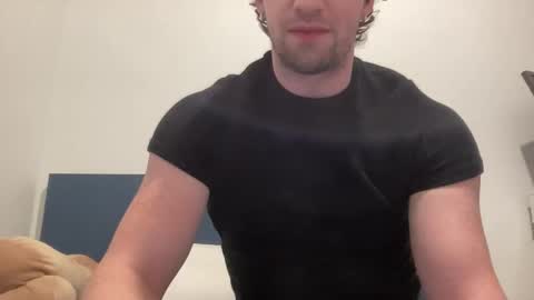 Thyle online show from November 2025 09:27:01 PM