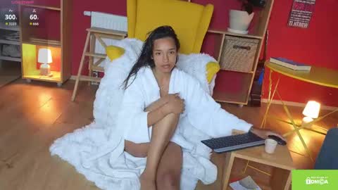 Snapshot of tia_j chatting on May 2026 05:18:02 PM tia_j online show from May 2026 05:18:02 PM
