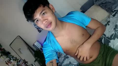 Snapshot of tiara_perezx chatting on February 2025 02:59:02 AM Sam online show from February 2025 02:59:02 AM