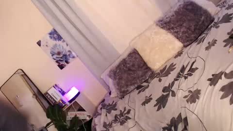 Snapshot of tiara_perezx chatting on February 2025 06:06:02 AM Sam online show from February 2025 06:06:02 AM