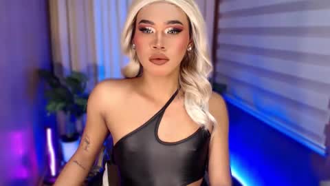 Snapshot of tiara_perezx chatting on September 2025 08:10:01 PM Sam online show from September 2025 08:10:01 PM