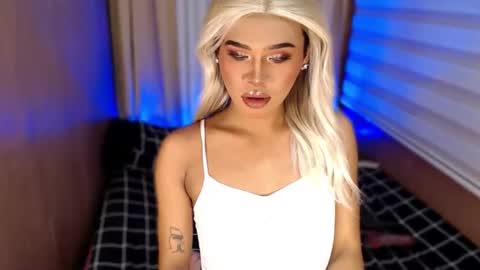 Snapshot of tiara_perezx chatting on October 2025 06:50:02 PM Sam online show from October 2025 06:50:02 PM