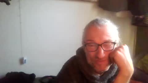 tiddles12345 online show from April 2026 05:40:01 AM