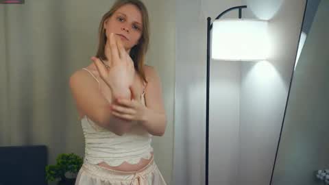 Lily online show from March 2026 08:38:01 AM