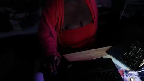 Tierra Henri online show from November 2025 11:54:02 AM