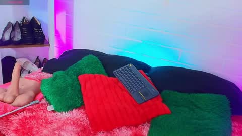 Tifanny Nails  online show from April 2026 12:55:02 PM