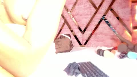 Tifanny online show from March 2026 06:46:01 PM