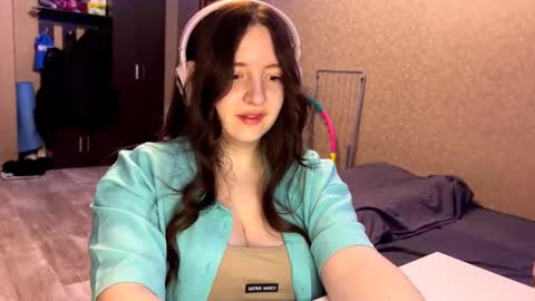 Snapshot of tifany_tv chatting on November 2025 06:40:02 PM Kate online show from November 2025 06:40:02 PM