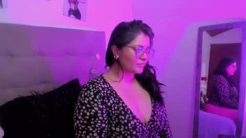 Snapshot of tiff_luxx chatting on March 2026 01:38:02 PM Tiff Luxx online show from March 2026 01:38:02 PM