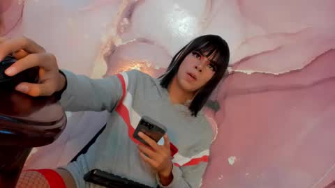 Tiffany online show from February 2025 08:18:01 AM