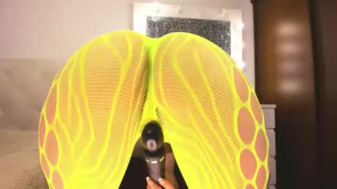 Snapshot of tiffanny_quinn chatting on September 2025 04:02:02 AM Tiff online show from September 2025 04:02:02 AM