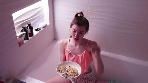 Im here on Fridays Saturdays Sundays  online show from March 2026 08:16:02 PM