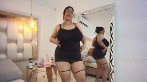 Tiffany and Stacy online show from September 2025 07:47:02 PM