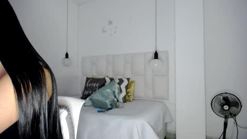 tiffany online show from September 2025 05:23:02 PM