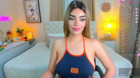 Snapshot of tiffany_cams chatting on March 2025 06:41:01 AM Tiffany online show from March 2025 06:41:01 AM