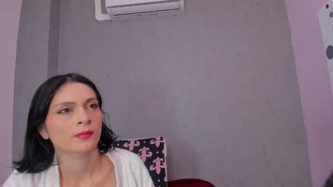 tiffany_mendez online show from September 2025 12:08:02 PM