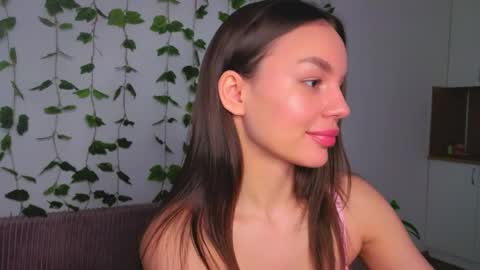 Tiffany online show from April 2026 12:47:01 PM