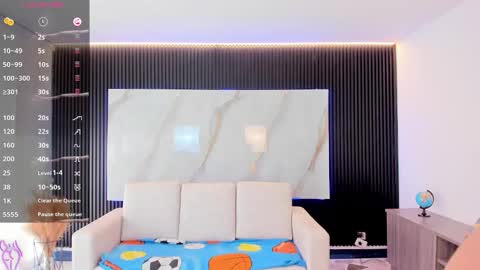 Snapshot of tiffanyhoustton chatting on March 2026 01:18:01 PM tiffanyhoustton online show from March 2026 01:18:01 PM