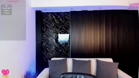 Snapshot of tiffanyhoustton chatting on March 2026 11:47:02 AM tiffanyhoustton online show from March 2026 11:47:02 AM