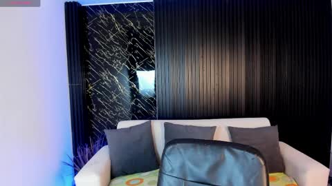 Snapshot of tiffanyhoustton chatting on April 2026 12:10:01 PM tiffanyhoustton online show from April 2026 12:10:01 PM