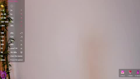 Snapshot of tiffanyhoustton chatting on April 2026 12:21:01 PM tiffanyhoustton online show from April 2026 12:21:01 PM