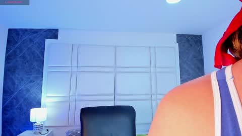 Snapshot of tiffanyhoustton chatting on April 2026 12:43:01 PM tiffanyhoustton online show from April 2026 12:43:01 PM