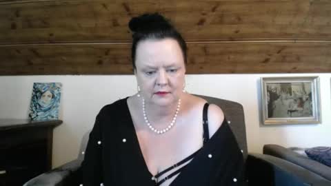Snapshot of tiffanymature chatting on April 2026 02:59:01 PM TiffanyMature online show from April 2026 02:59:01 PM