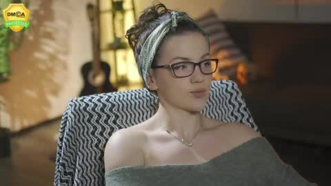 tiffanyriox online show from April 2026 12:36:02 AM