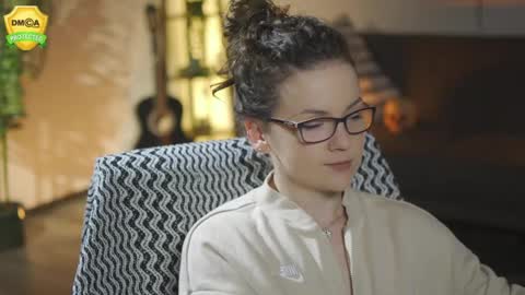 tiffanyriox online show from April 2026 11:50:01 PM