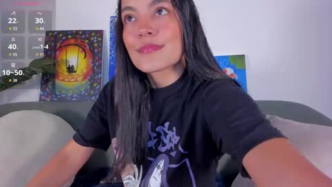 Snapshot of tiffanyrusso chatting on October 2025 04:31:02 AM TIFFANY online show from October 2025 04:31:02 AM