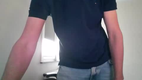 tigerjow941808 online show from March 2026 10:31:02 AM