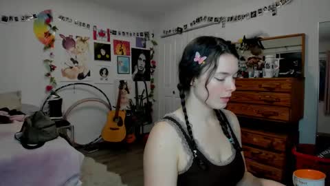 Snapshot of tiggerrosey chatting on January 2025 12:45:01 AM   All my Links online show from January 2025 12:45:01 AM