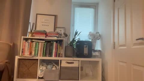 Londonlad online show from October 2025 01:42:01 PM