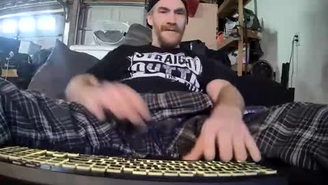 Snapshot of tiggity19 chatting on April 2026 05:17:01 PM Tiggity23 come stroke my 9 cock with ne online show from April 2026 05:17:01 PM