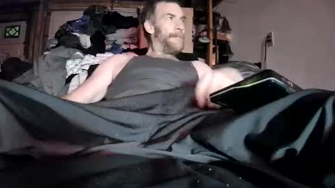 Snapshot of tiggity19 chatting on April 2026 05:43:01 AM Tiggity23 come stroke my 9 cock with ne online show from April 2026 05:43:01 AM
