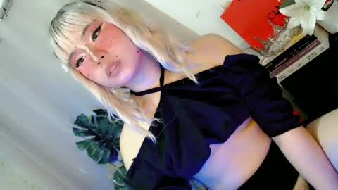 Snapshot of tight_elliana chatting on July 2026 02:18:01 AM tight_elliana online show from July 2026 02:18:01 AM