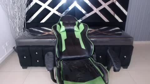 Tiina  online show from January 2025 01:41:02 PM