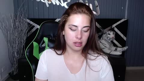 Tiina  online show from January 2025 04:53:01 PM