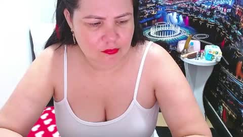 Snapshot of tila_nastyy chatting on April 2026 01:08:01 AM Tila online show from April 2026 01:08:01 AM