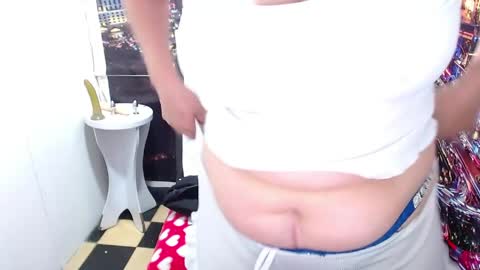Snapshot of tila_nastyy chatting on May 2026 06:48:02 PM Tila online show from May 2026 06:48:02 PM
