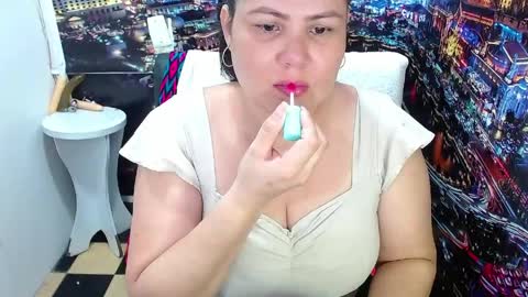 Snapshot of tila_nastyy chatting on May 2026 05:18:02 PM Tila online show from May 2026 05:18:02 PM