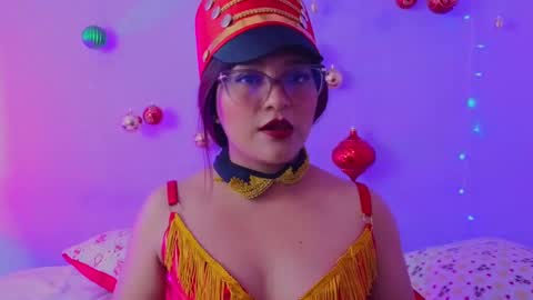 Tila Tequila online show from December 2024 01:18:01 AM